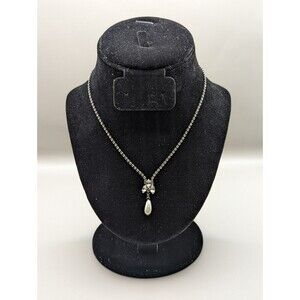 Vintage Rhinestone Drop Pendant Necklace